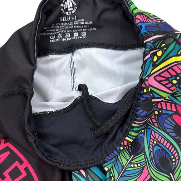 Feed Me Fight Me Goddess Endurance Peacock Leggings - Picture 5 of 6